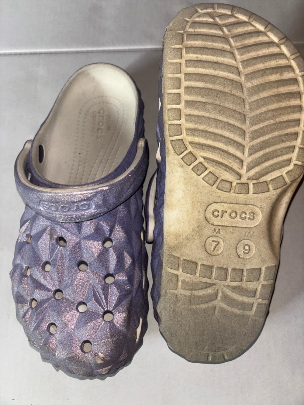 Purple crocs - Picture 2 of 2